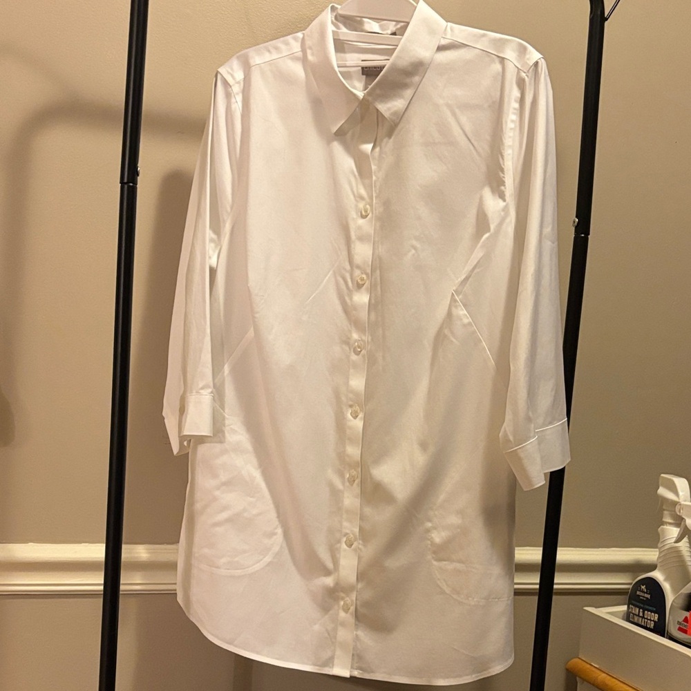 Chico's Elegant White Dress Shirt size 1, wrinkle and stain resist NWT